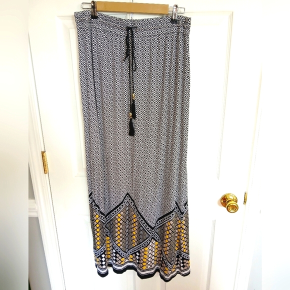Cato women’s long maxi skirt L flowy Geometric yellow black summer beach party - Picture 1 of 6
